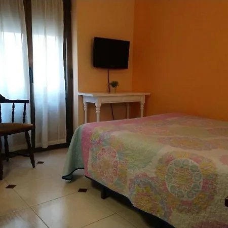 Don Jaime I Y Ii Guest house