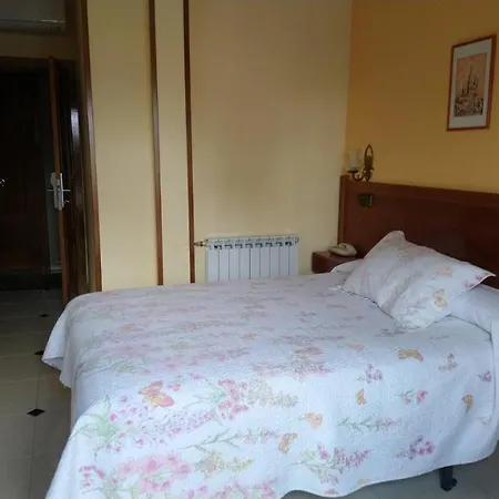 Don Jaime I Y Ii Guest house