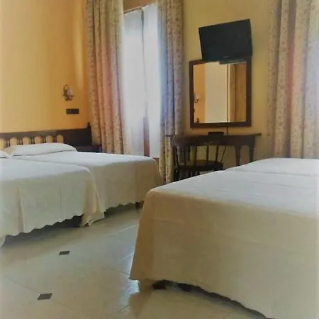 Don Jaime I Y Ii Guest house Segovia