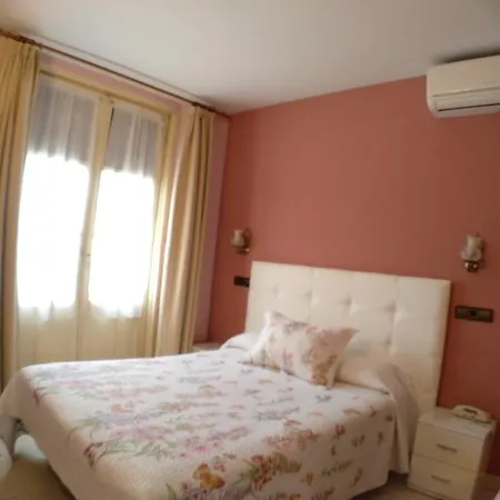 Guest house Don Jaime I Y Ii *