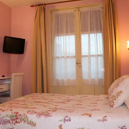 Guest house Don Jaime I Y Ii *