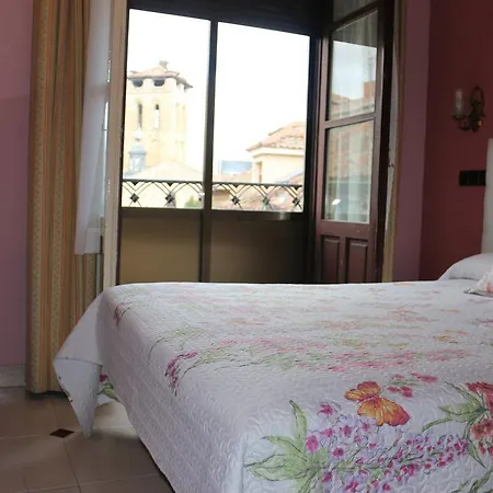 Guest house Don Jaime I Y Ii