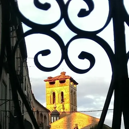 Gasthuis Don Jaime I Y Ii *