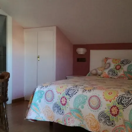 Don Jaime I Y Ii Guest house Segovia