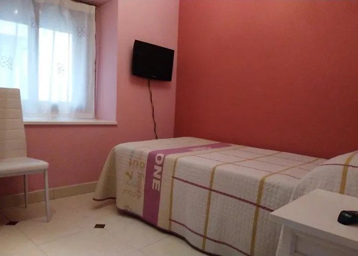 Don Jaime I Y Ii ゲストハウス セゴビア