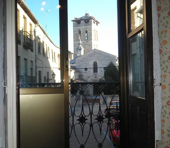 Don Jaime I Y Ii ゲストハウス セゴビア