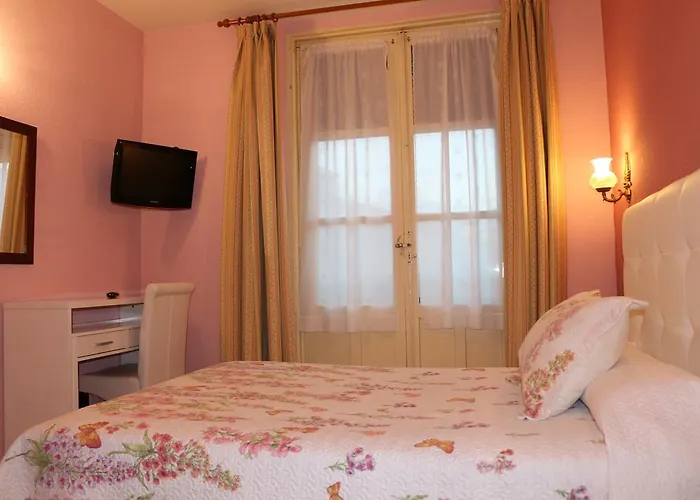 ゲストハウス Don Jaime I Y Ii *