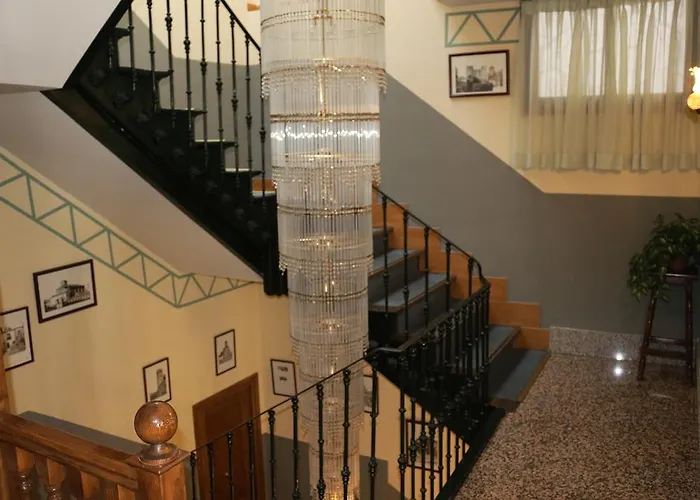 Don Jaime I Y Ii ゲストハウス *